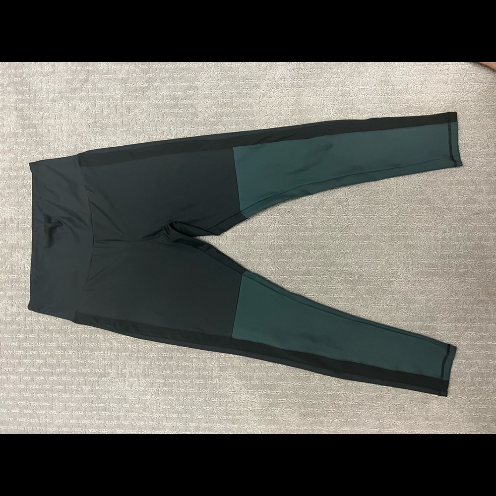 Peony and me colorblock leggings